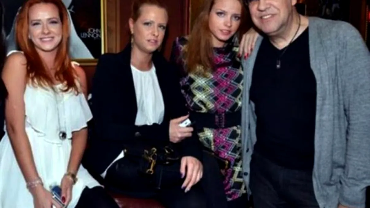 Ce face fata lui Gabriel Cotabiță, în timp ce artistul este în spital. Imaginile care spun totul despre relația lor