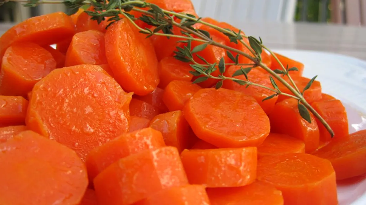 Ce se întâmplă în corpul tău dacă mănânci morcovi fierți, zilnic. Secretul acestei legume s-a aflat