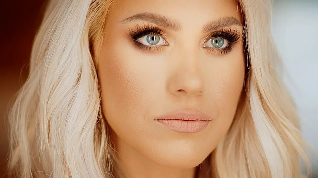 Amna se operează după participarea la Survivor România. Ce a pățit cântăreața