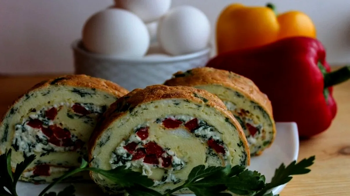 Rețetă pentru ruladă aperitiv. Ingredientul secret care o face delicioasă