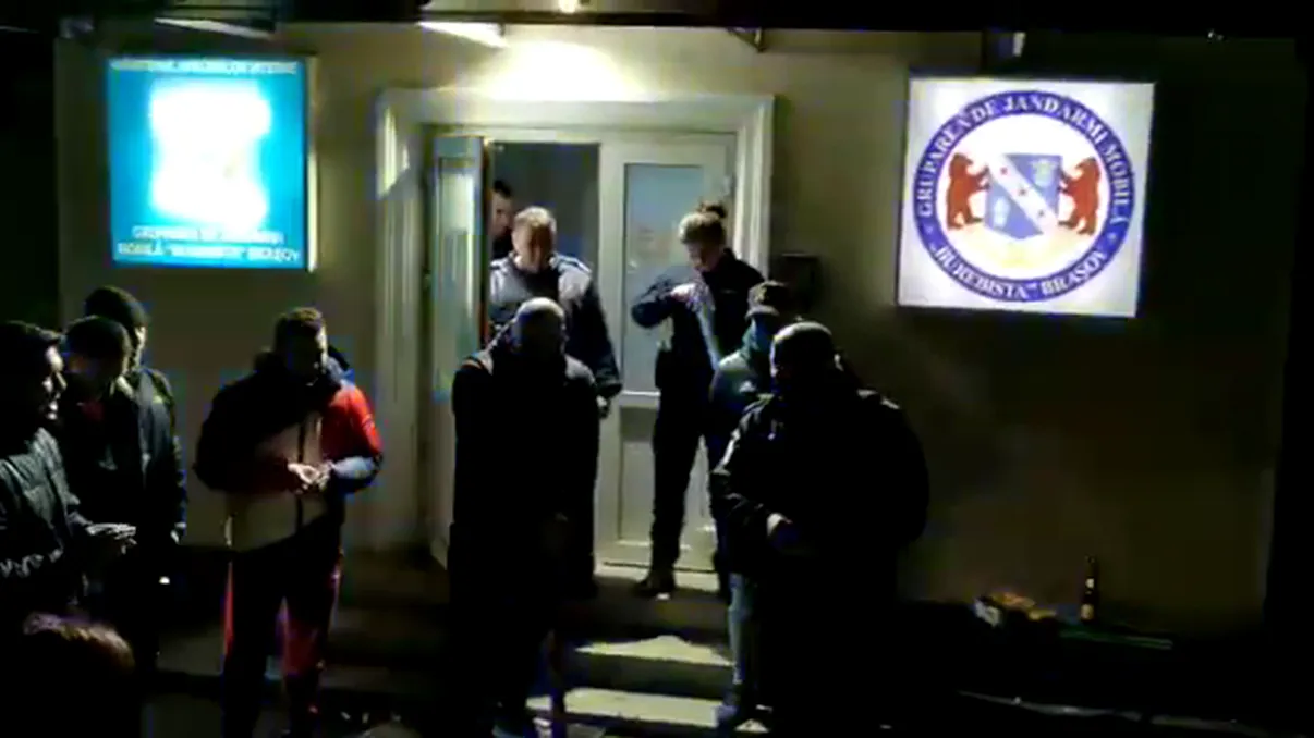 Petrecere la Jandarmerie, în plina pandemie. Imaginile șocante sunt online VIDEO