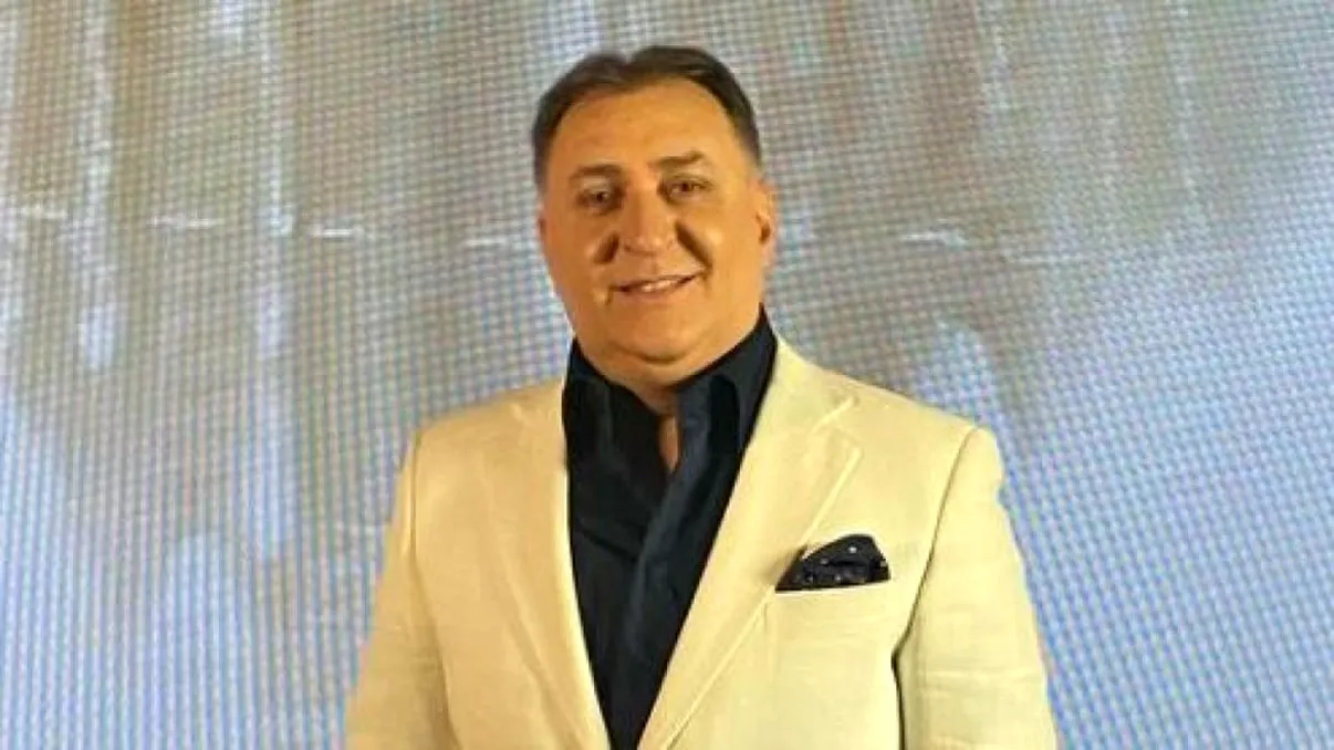 Surpriză colosală: cu cine se distrează Vali Vijelie în Egipt. E cel mai temut român