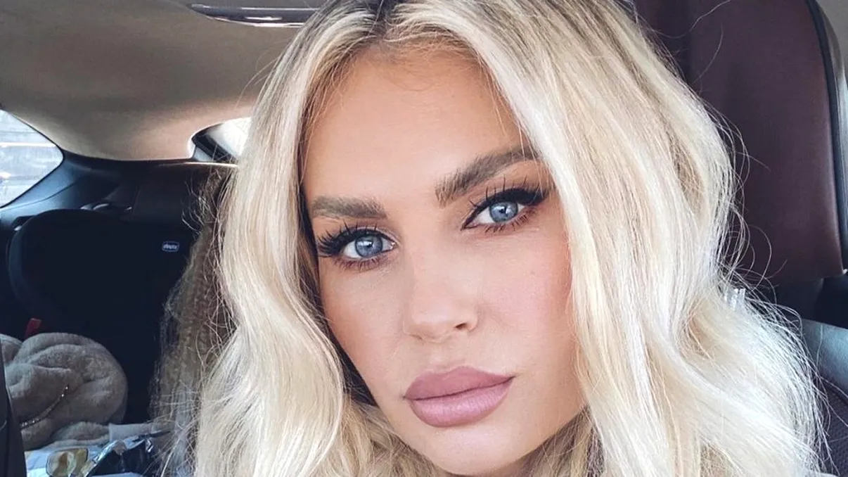 Ce a pățit Andreea Bănică la tribunal. Vedeta a povestit tot: ”M-am simțit hărțuită”