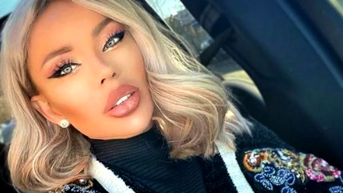 Bianca Drăgușanu, mesaje și gesturi vulgare în fața fanilor. În ce hal a putut să jignească