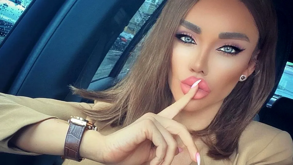 Ce cadou a primit Bianca Drăgușanu. Vedeta nu a fost prea impresionată