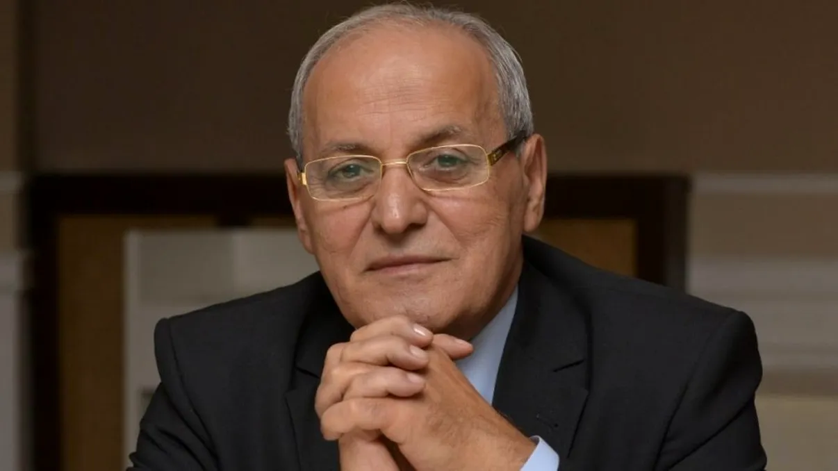 Ce scrie pe crucea lui Nelu Ploieșteanu. Rudele, chinuite de durere la înmormântare