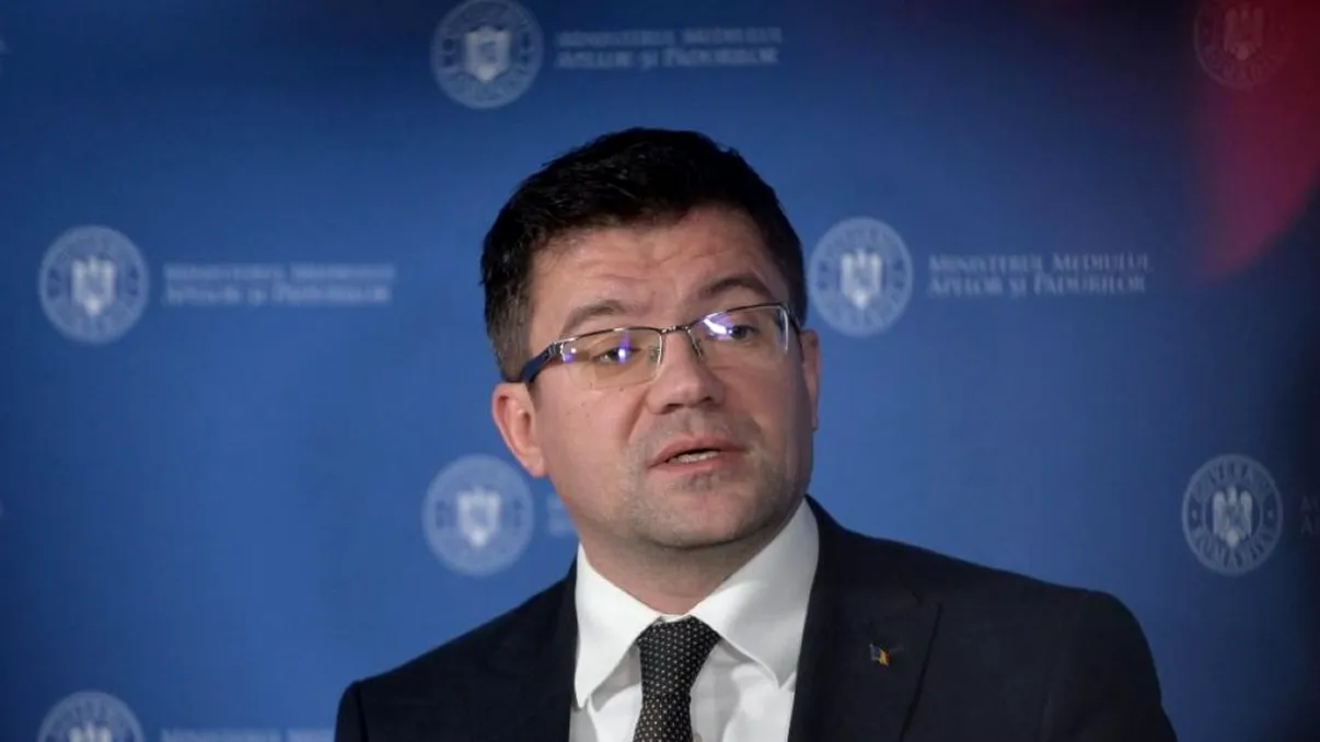 Costel Alexe, pus sub control judiciar pentru 60 de zile, pentru săvârşirea infracţiunilor de luare de mită şi instigare la delapidare