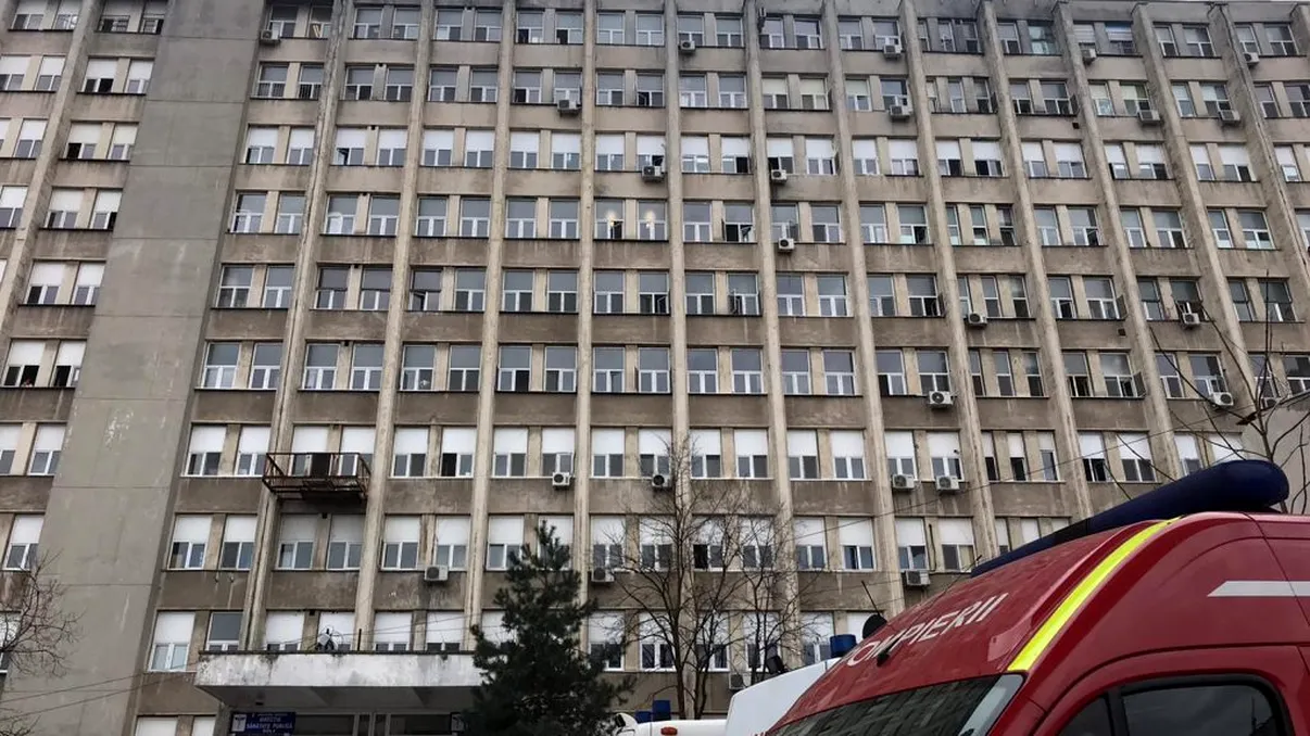 Descinderi în această dimineață la Spitalul de Urgenţă Craiova, după ce s-a aflat că zeci de certificate medicale au fost falsificate