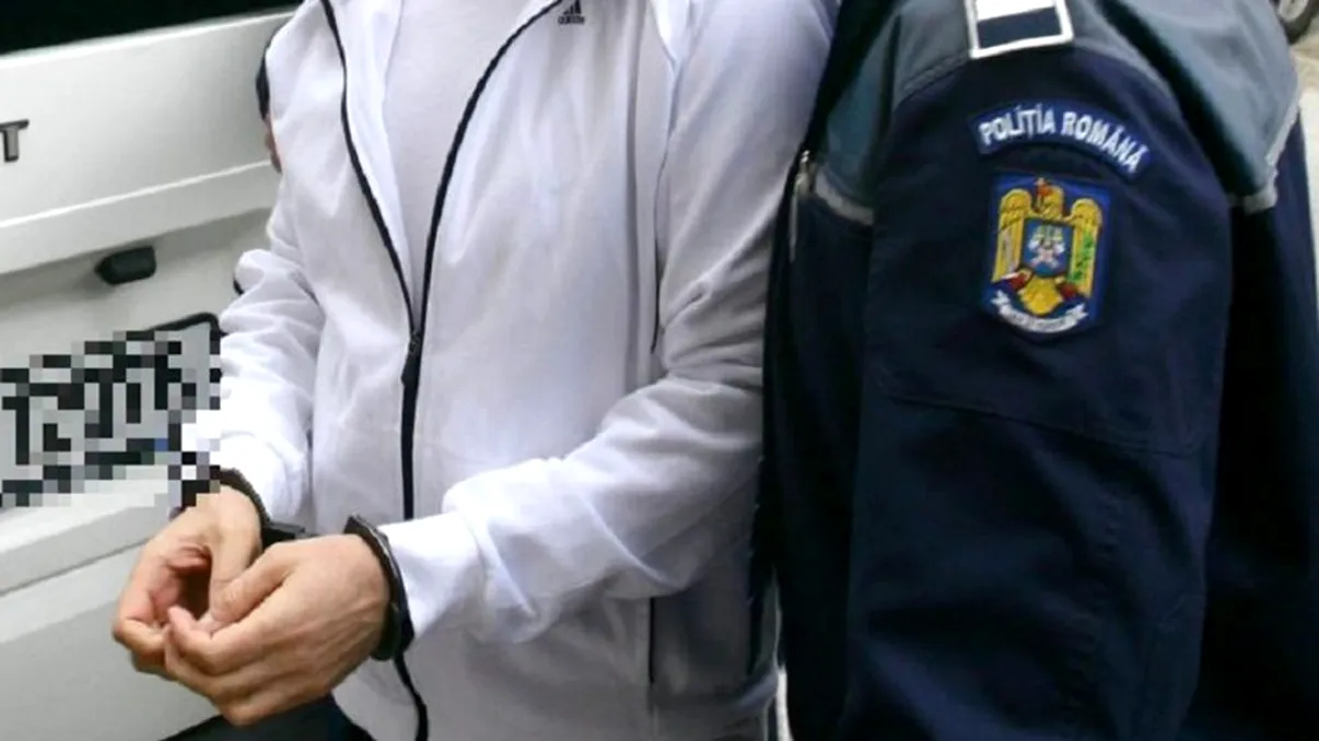 Un bucureștean care vindea rapoarte false pentru teste Covid-19, prins de polițiști. Câți bani au scos din buzunar cei interesați