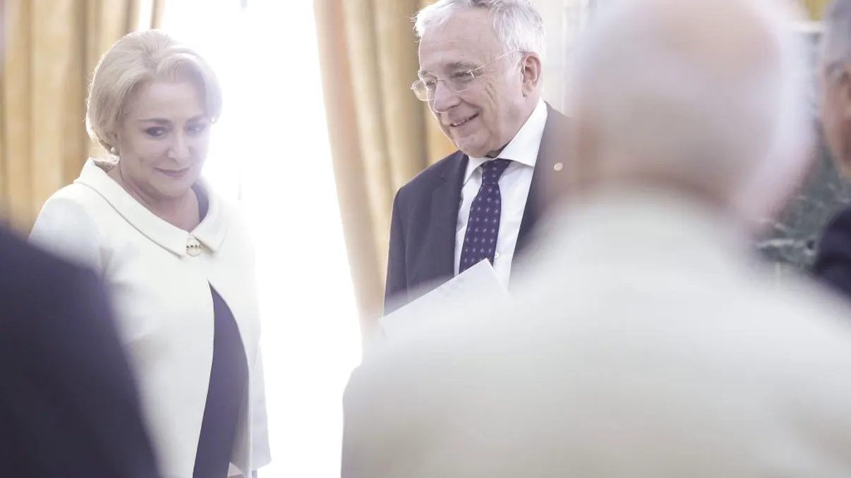 Ce salariu colosal are Viorica Dăncilă după ce s-a angajat consultant al guvernatorului BNR, Mugur Isărescu