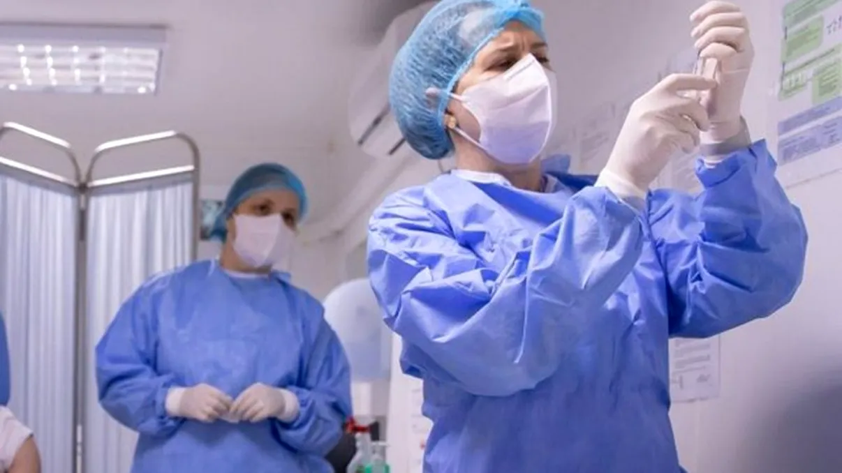 București dă start maratonului vaccinării fără programare. Unde se află cele 50 de centre deschise non-stop în acest weekend