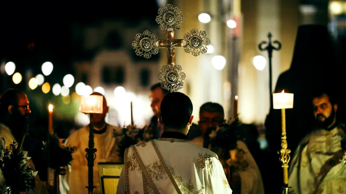 Tragedie în noaptea de Înviere. Un cunoscut preot s-a stins din viață chiar în timpul slujbei