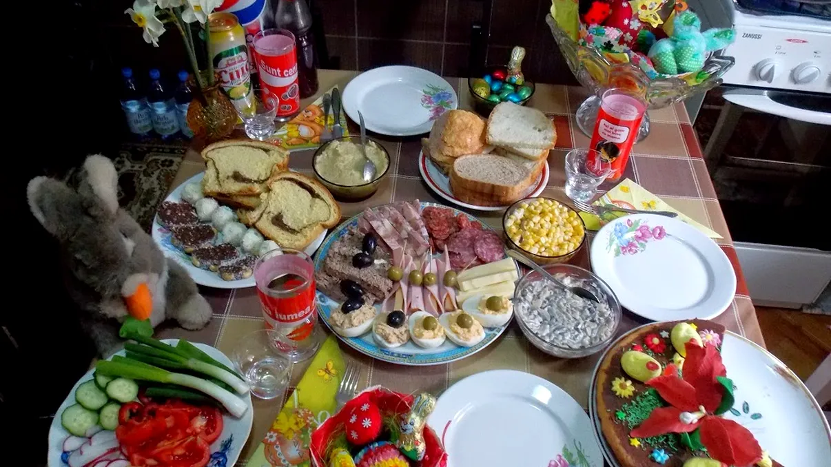 Ce înseamnă, de fapt, lăsatul secului, și de ce se sărbătorește între fini și nași