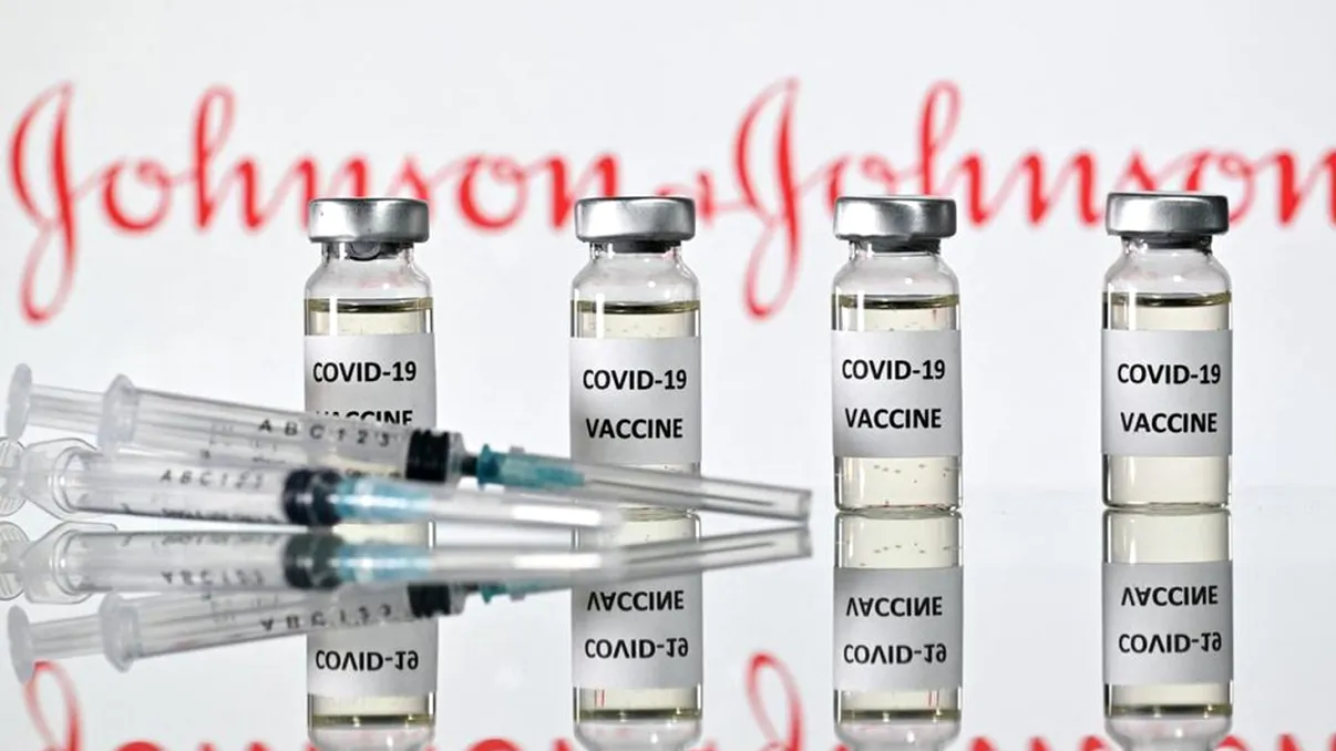 Vaccinul Johnson & Johnson, interzis pentru tineri într-o țară din Europa. Ce reacții adverse grave a suferit o femeie imunizată cu acest ser