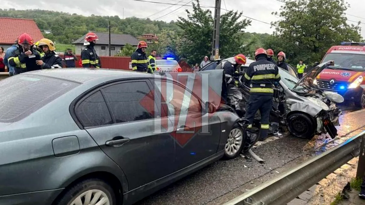 Ce s-a întâmplat cu actrița care a provocat accidentul de pe centura Iașului. Prietena ei, care se afla pe scaunul din dreapta, este în stare critică