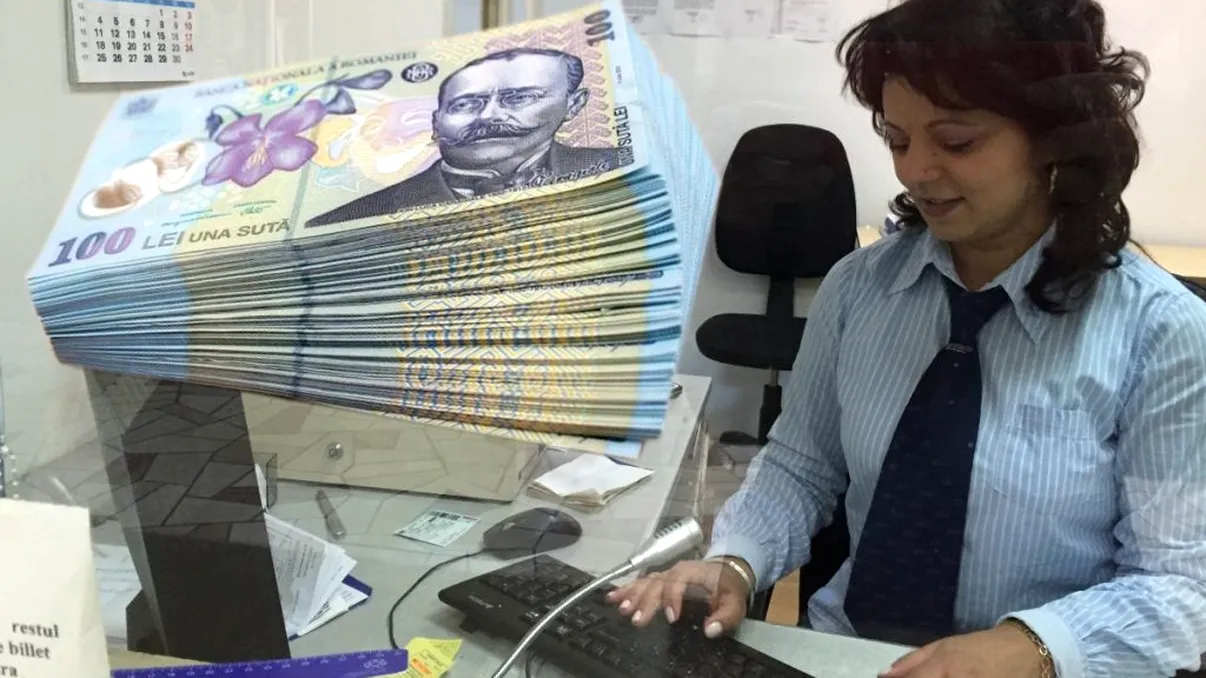 Ce salariu are o casieră care vinde bilete la CFR Călători. Suma e frumușică rău