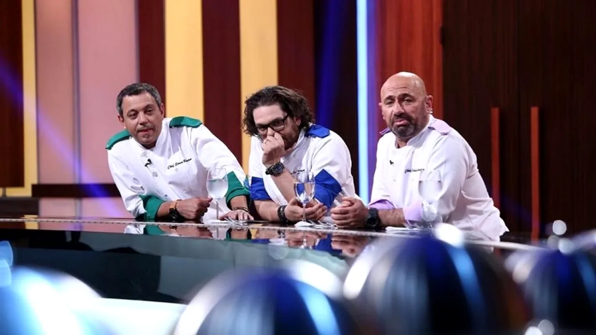 Concurenta de la Chefi la cuțite, chinuită de autoritățile din România. A dezvăluit prin ce momente dificile a trecut