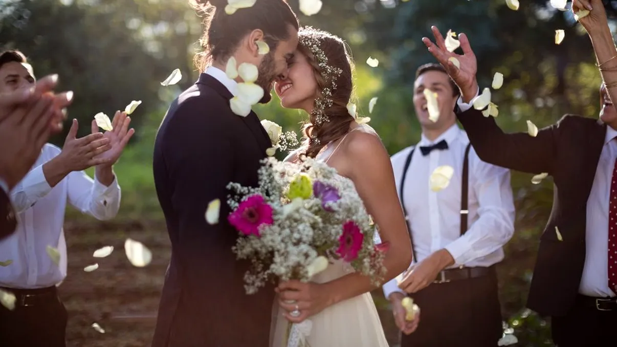 Nunți și botezuri în 2021. Schimbare majoră: ce se întâmplă cu testul și vaccinul covid-19