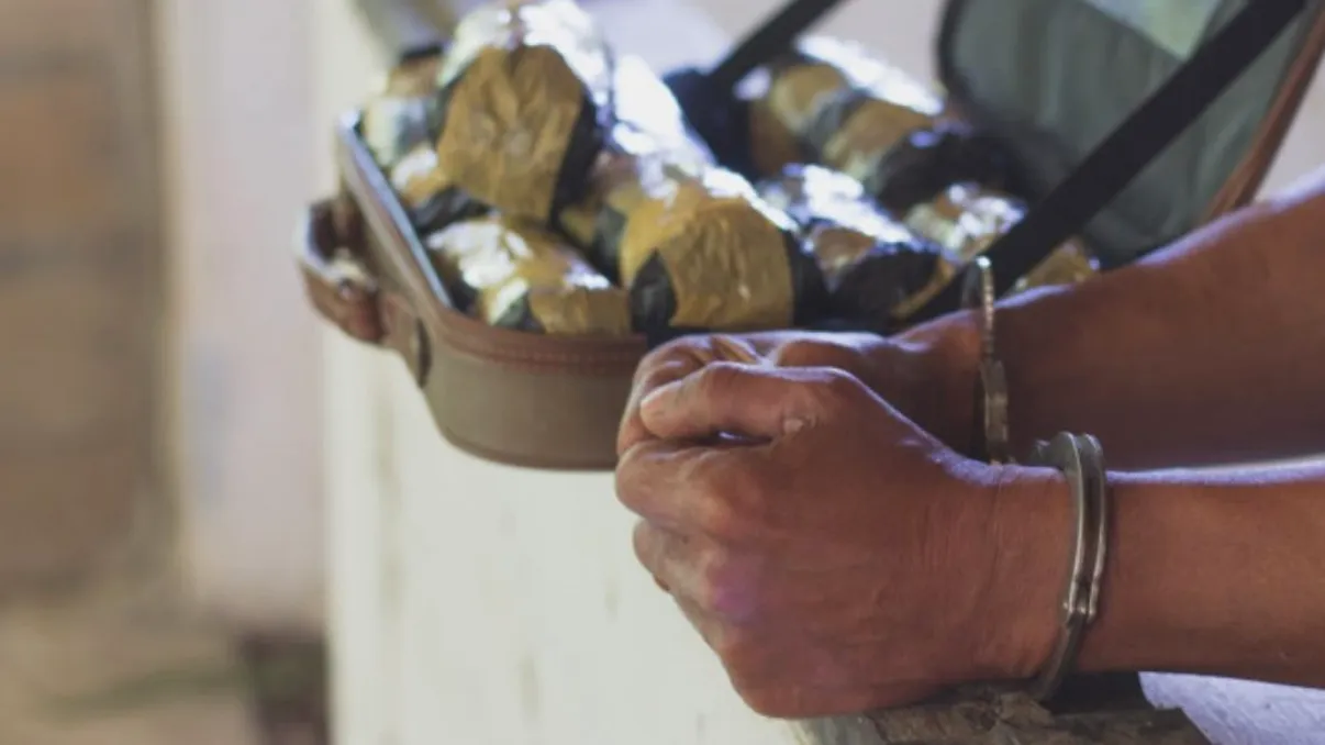 O femeie din Republica Moldova, acuzată că a făcut trafic de droguri în Italia. Ce au decis magistrații din cadrul Curții de Apel Iași