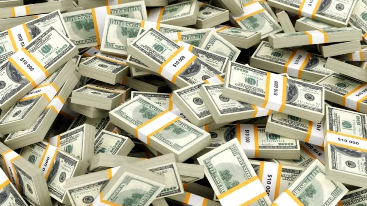 Ești student? Află cum poți câștiga suma de 47.000 de euro anul acesta