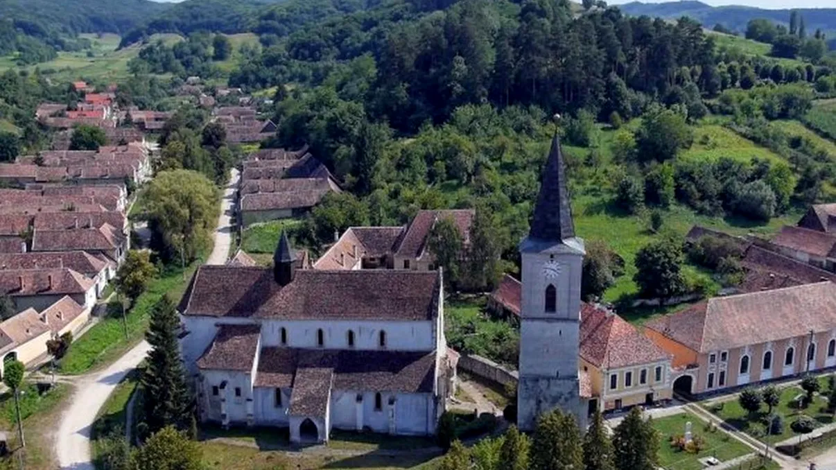Satul din România în care se mută mulți străini: ”Am o viaţă mai bună decât în Germania” VIDEO
