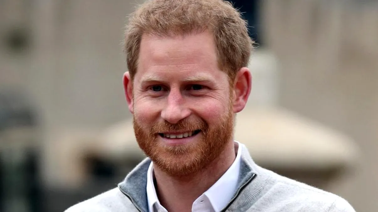 Ce greșeală majoră ar face Prințul Harry, de fapt. Unii spun că la fel a procedat și Prințesa Diana