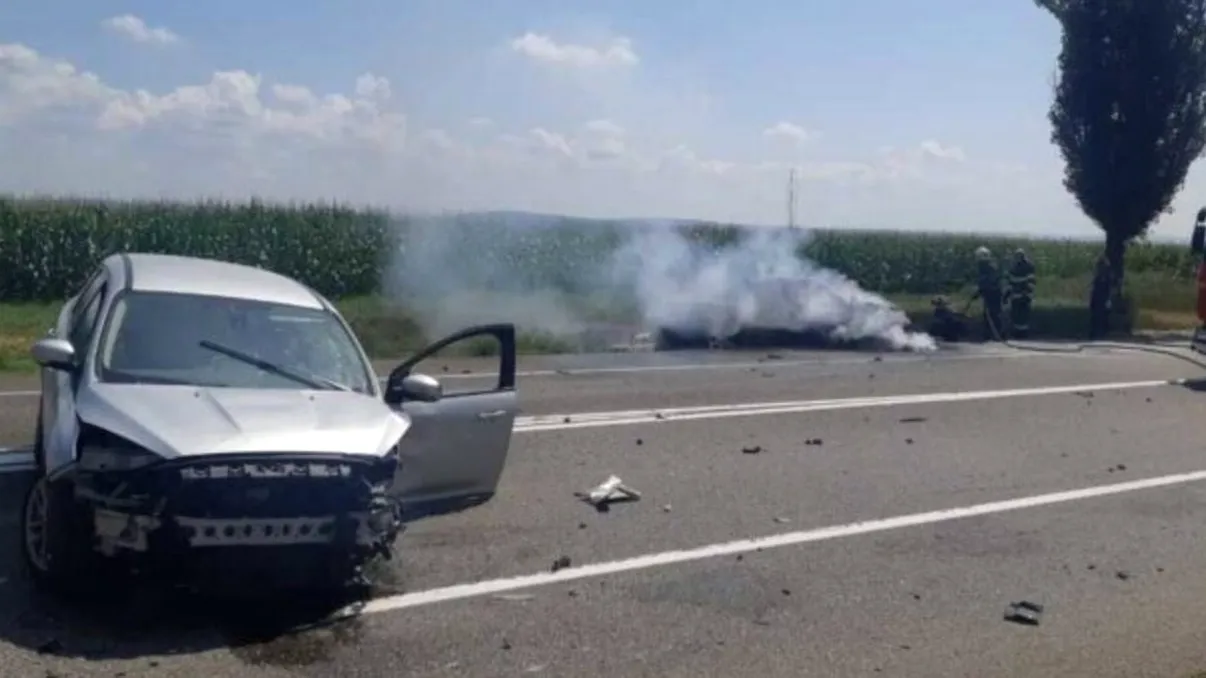 Șoselele morții în România. Doi șoferi au pierdut controlul volanului. Câte victime au ajuns la spital