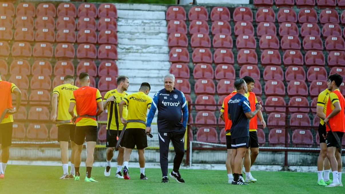 Marius Șumudică, răsfățat la CFR Cluj. Ce a primit antrenorul pentru un nou titlu în Liga 1