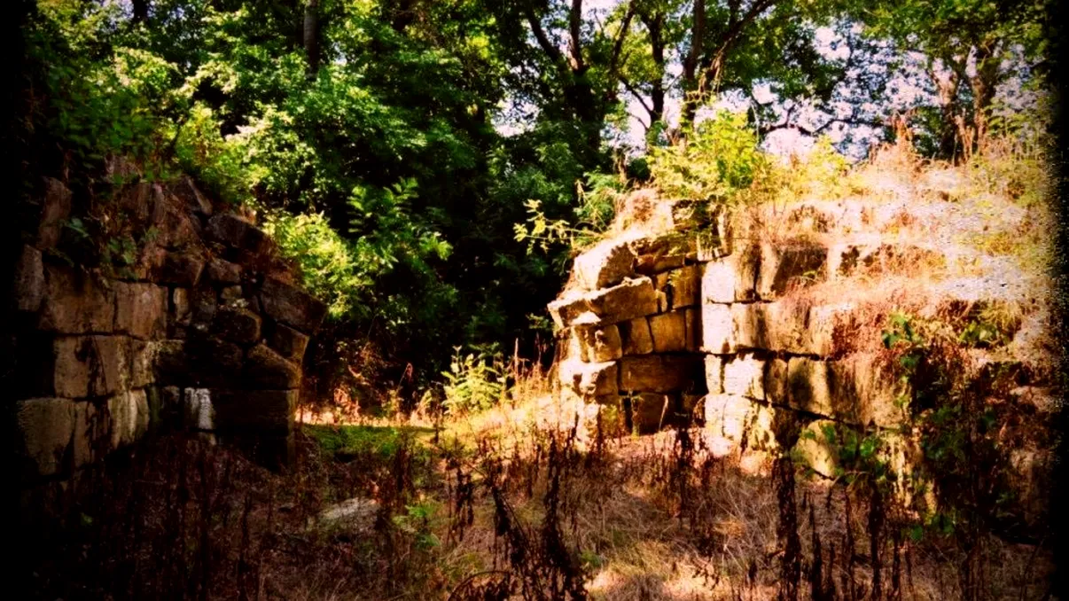 8 orașe care au fost “șterse” de pe harta României. De ce au dispărut, de fapt