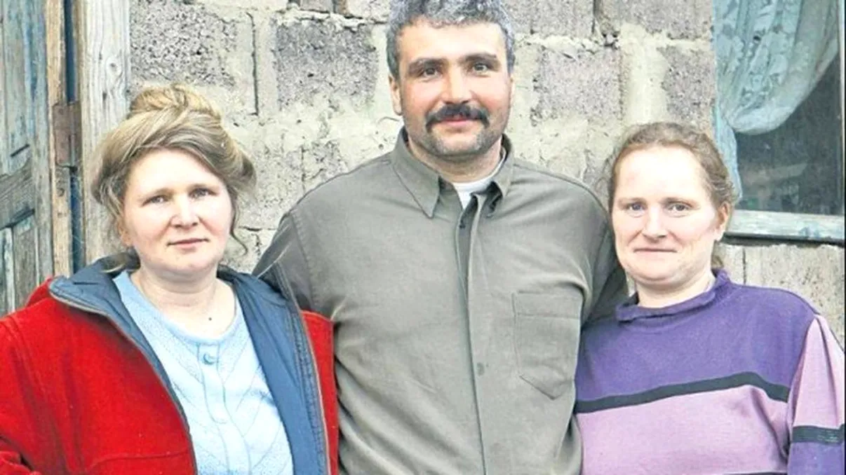 George trăiește cu două surori de mulți ani și are 16 copii, însă mulți au ales calea pribegiei. Cine este ieșeanul care a uimit o întreagă țară