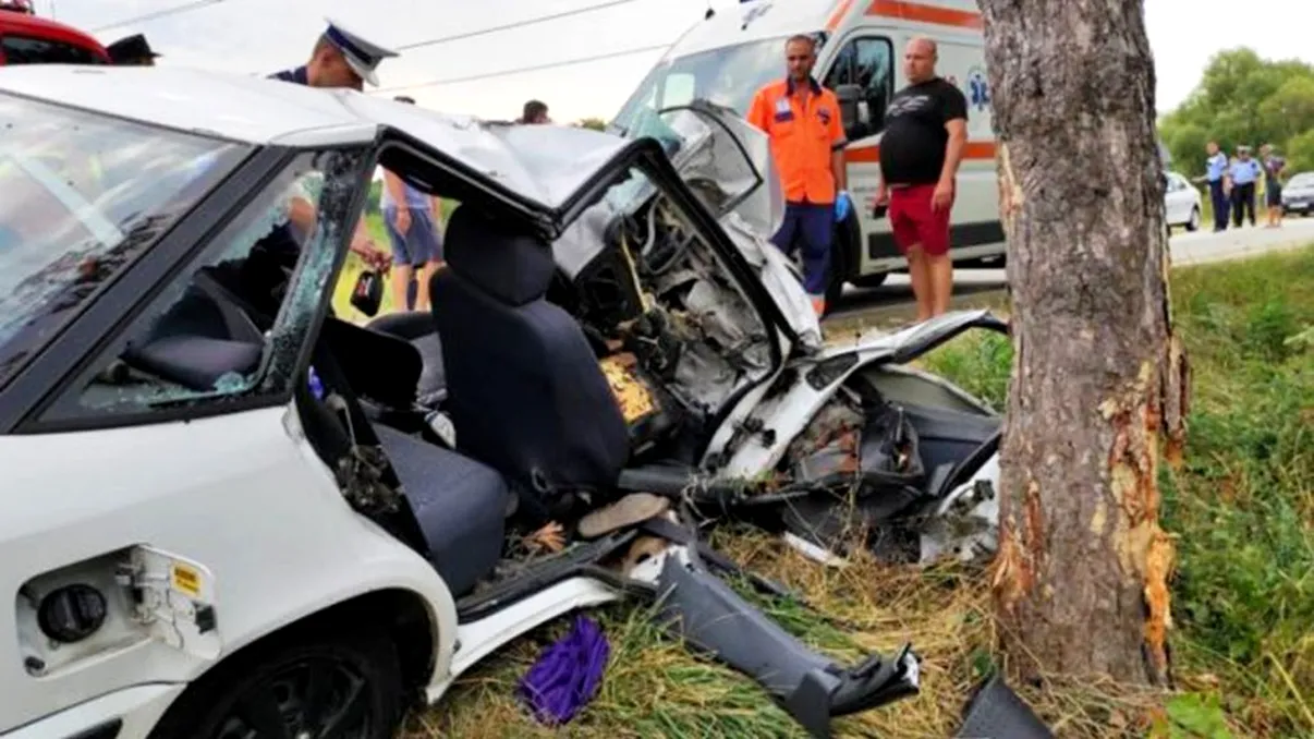 Accident teribil în Gorj. O femeie și-a pierdut viața, iar o altă persoană se află în stare gravă. Ce au descoperit polițiștii