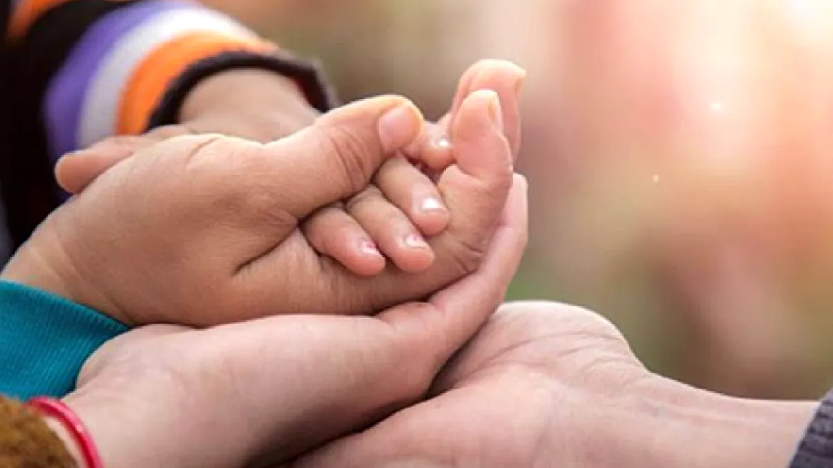 Cine are prioritate la adopții. Regulile din domeniu tocmai au fost modificate