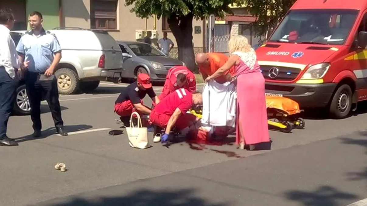 Femeie, înjunghiată cu sânge rece de soț într-o stație de microbuz. Incredibil ce a făcut agresorul imediat după atac