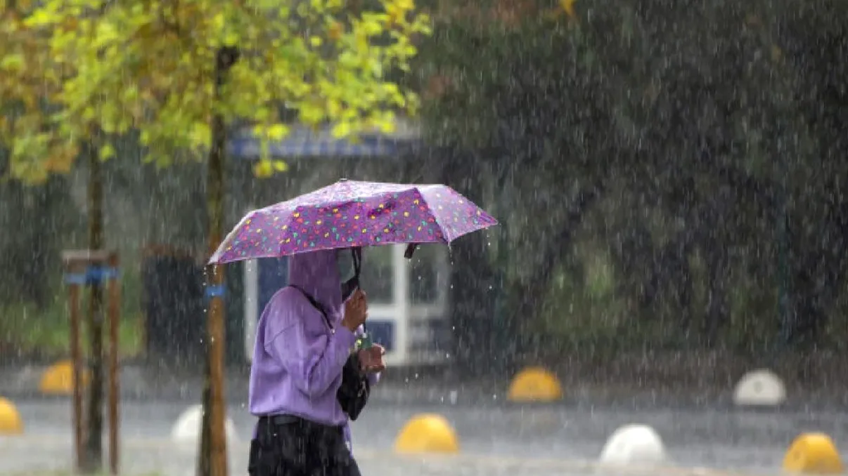 Alertă meteo ANM. Vești proaste pentru acest weekend. Ce fenomene extreme vom întâlni în țară