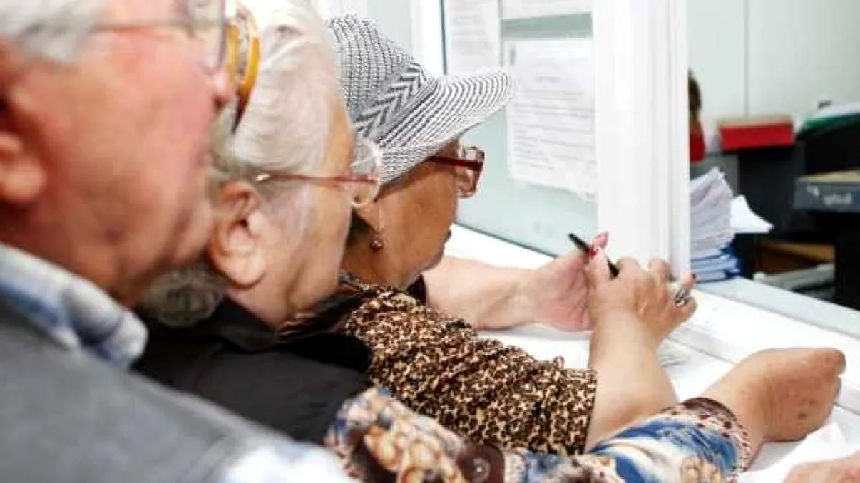 Vești proaste pentru cei deja ieșiți la pensie. Ce nu mai pot face acum pensionarii din România