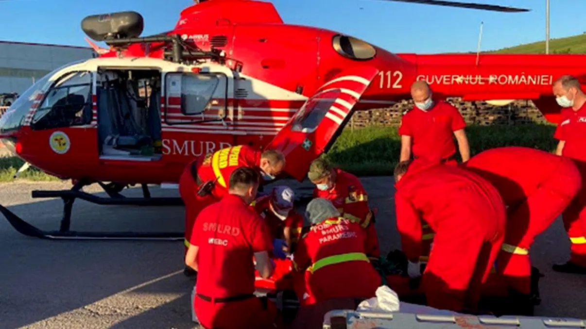 Fetiță de 13 ani, în comă după un accident cu motocicleta produs de tatăl său. Greșeala colosală făcută de bărbat