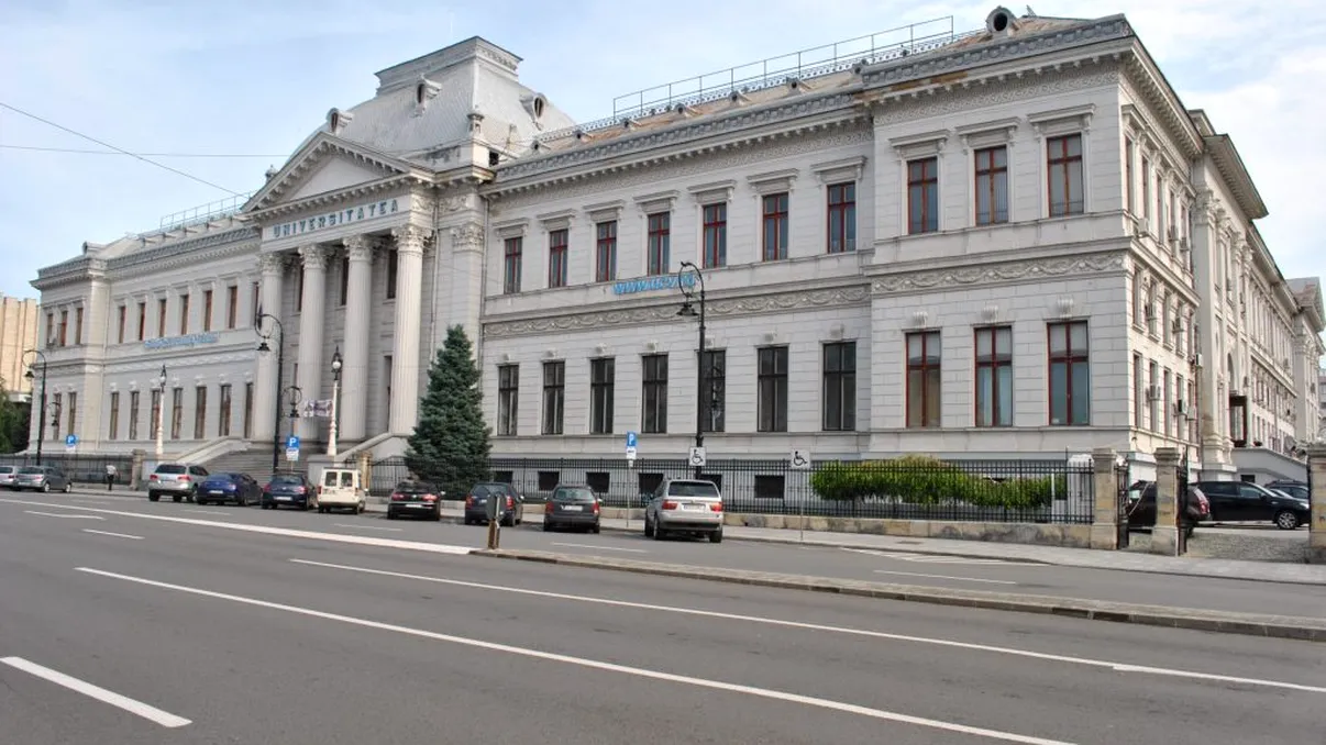 Schimbări pentru Universitatea din Craiova, care va începe noul an universitar într-un sistem mixt/hibrid. În ce constă acesta