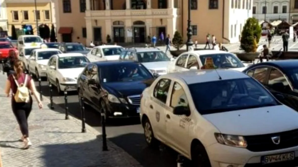 Haos în Brașov, după ce au fost închise mai multe străzi din centru. Poluarea a fost de nesuportat