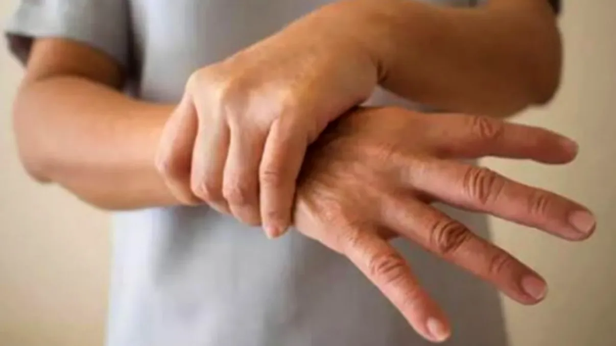 Artistul cu Parkinson din România care face progrese în boală: ”Vorbește mai bine, pronunță mai corect” (exclusiv)