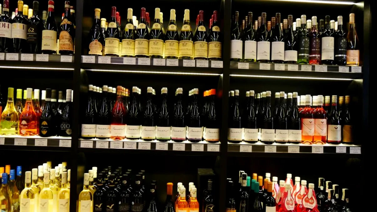 Ce băutura românească i-a cucerit pe străini. Toate sticlele sunt exportate
