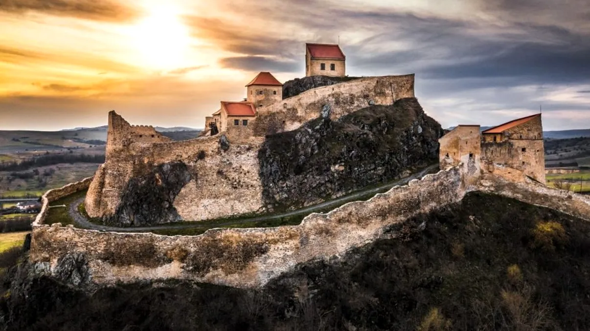 Cetatea Rupea, locul perfect pentru o vacanță de weekend FOTO