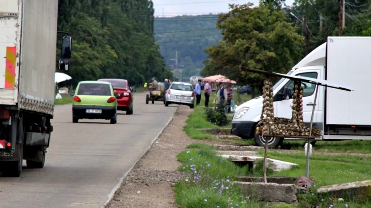 Două comune din Botoşani, gluma unei firme de stat la care sunt acţionare. Au investit milioane de euro în reţele de canalizare, dar nu le pot folosi legal