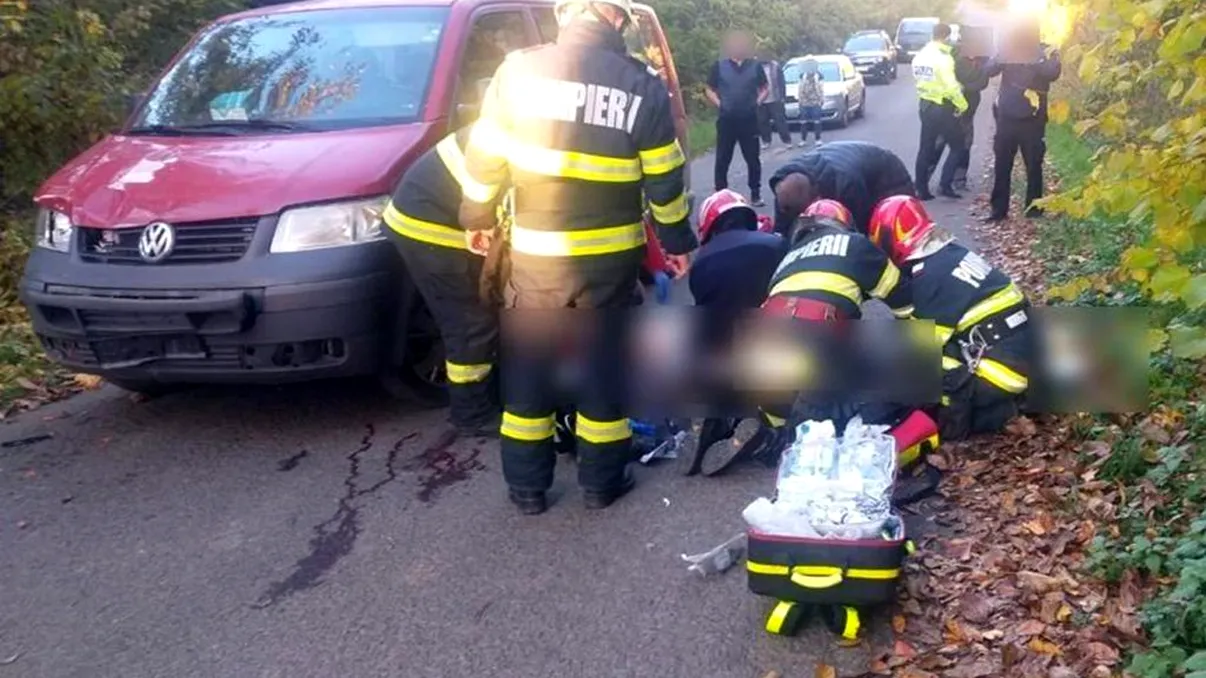 Bărbat aflat pe scuter, ucis pe loc de către șoferul unei dube. O femeie a fost transportată în stare gravă cu elicopterul