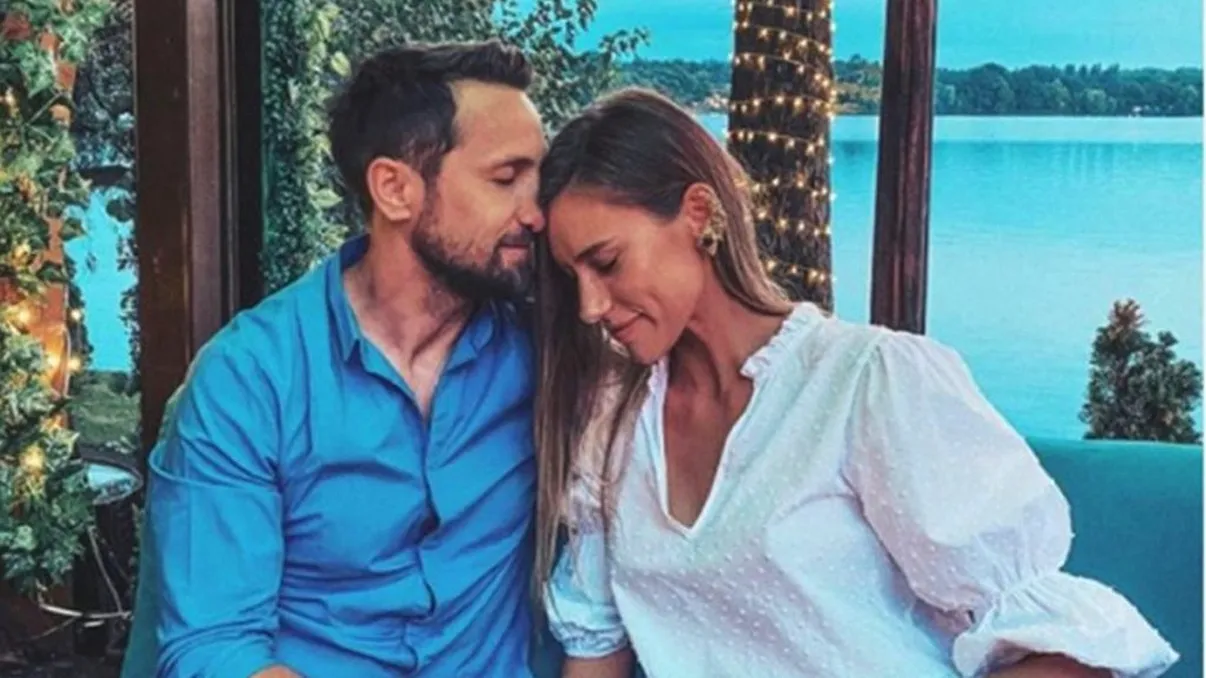 Dani Oţil şi Gabriela Prisăcariu, botez în mare secret. Primele imagini de la creştinarea micuţului Luca Tiago