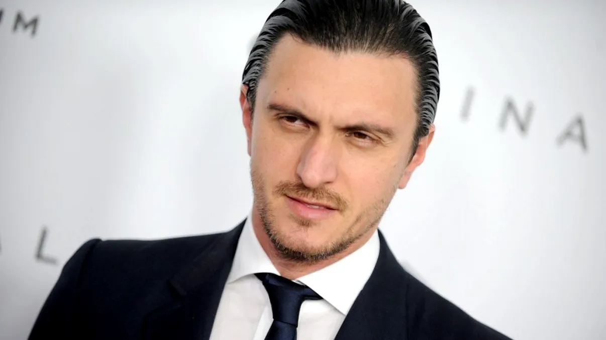 Ce mai face Dragoș Săvulescu după ce nici Grecia nu l-a extrădat în România VIDEO