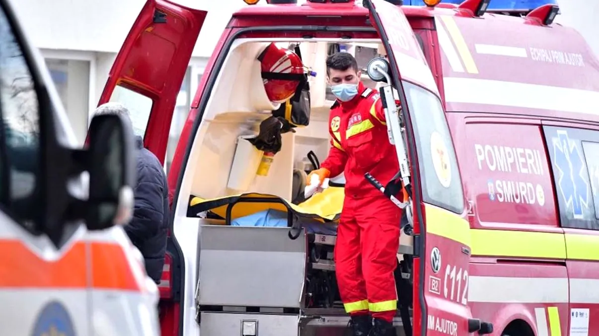 Ultima oră! Moarte fulgerătoare a unei eleve de 16 ani din Argeș. Ce le-a spus adolescenta colegilor înainte de a se prăbuși la pământ