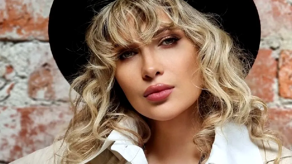 Lora, probleme grave cu Facebook după ce a fost blocată în 200 de țări. Ce se întâmplă cu contul ei