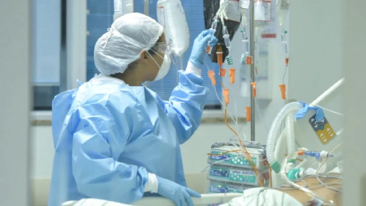 Un medic român, care a avut covid, face dezvăluiri cutremurătoare: ‘Le-am zis colegilor să mă omoare’