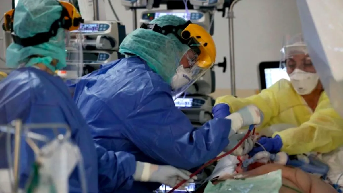 Ultima oră! Soț și soție din Alba, morți de Covid-19 în aceeași zi. Ce au descoperit doctorii în fișa medicală, de fapt