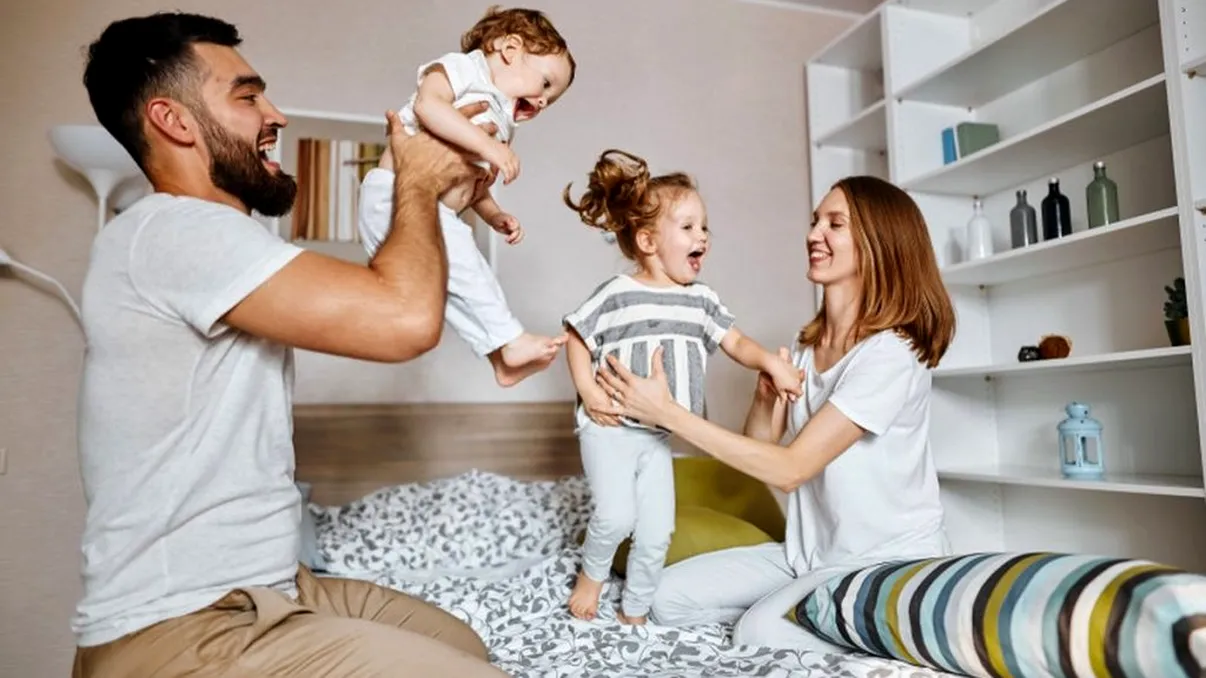 Vești excelente pentru milioane de părinți din România. Anunțul zilei: ‘Actele merg în Monitorul Oficial’